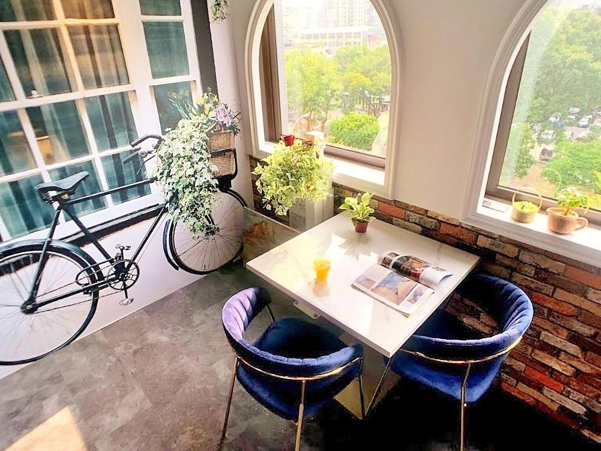 Journey Town Inn Тайпей Екстериор снимка