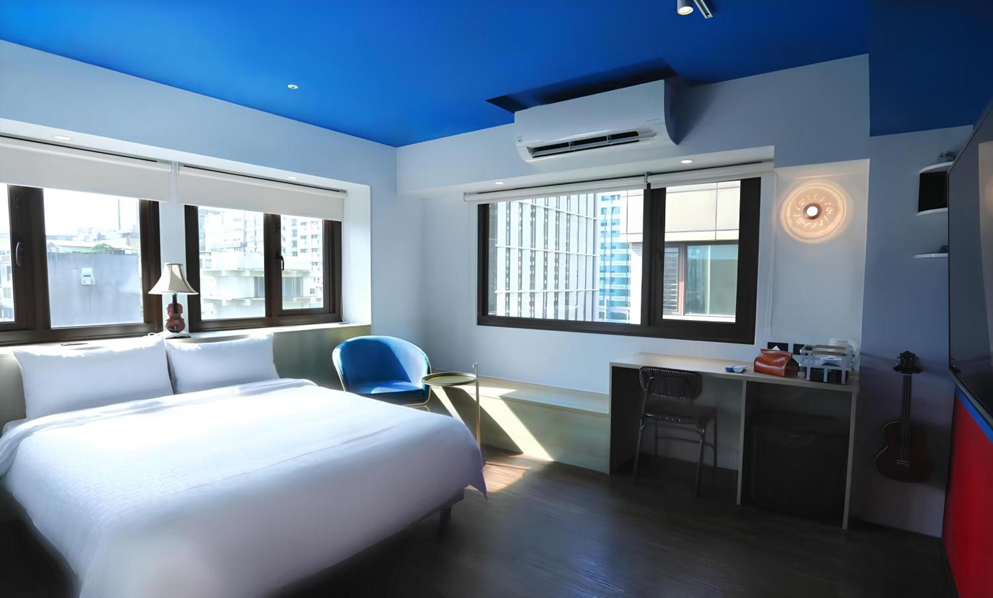 Journey Town Inn Тайпей Екстериор снимка